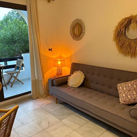 Bella Lilia Apartment Es Pujols Luaran gambar