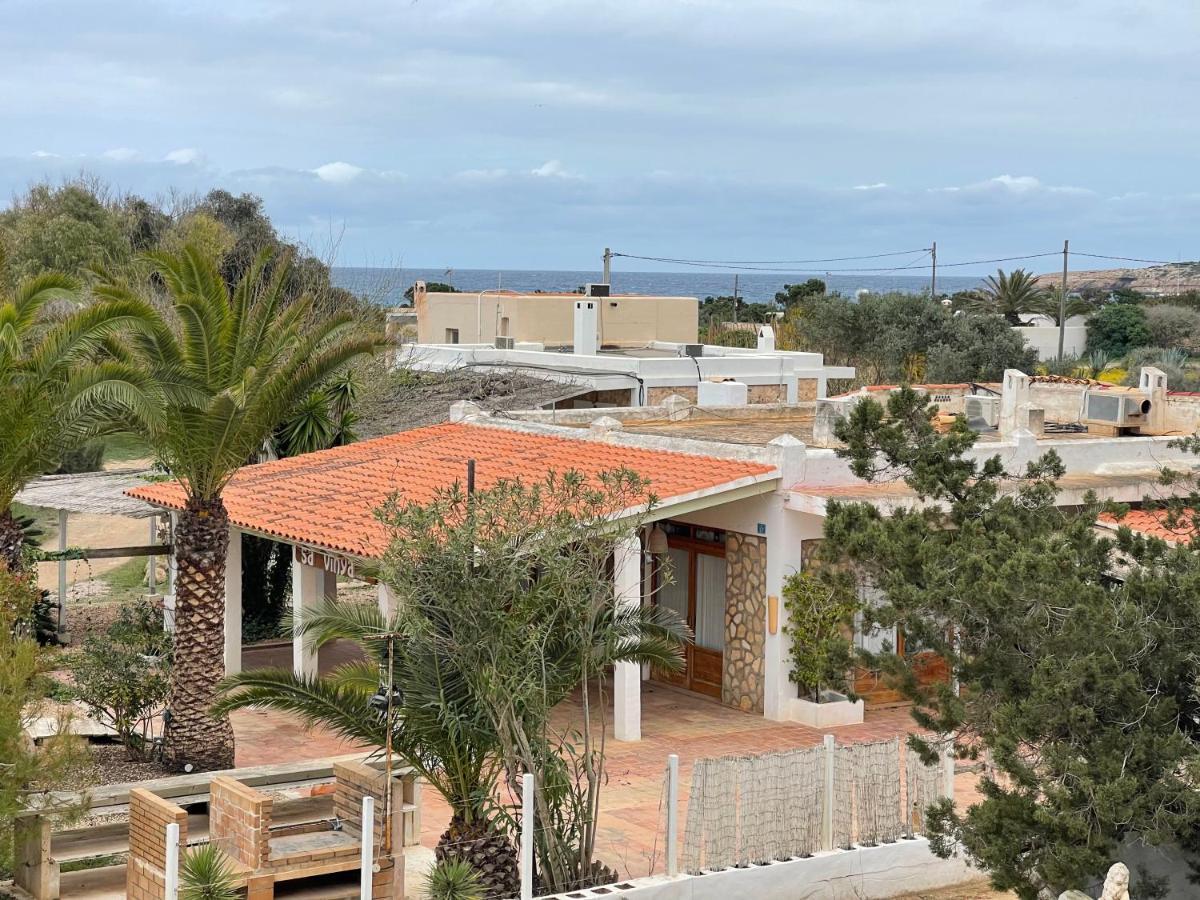 Bella Lilia Apartment Es Pujols Luaran gambar