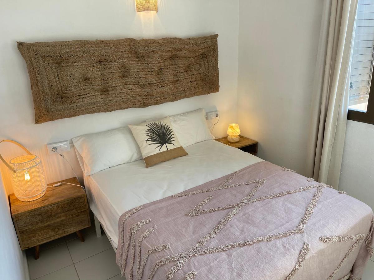 Bella Lilia Apartment Es Pujols Luaran gambar