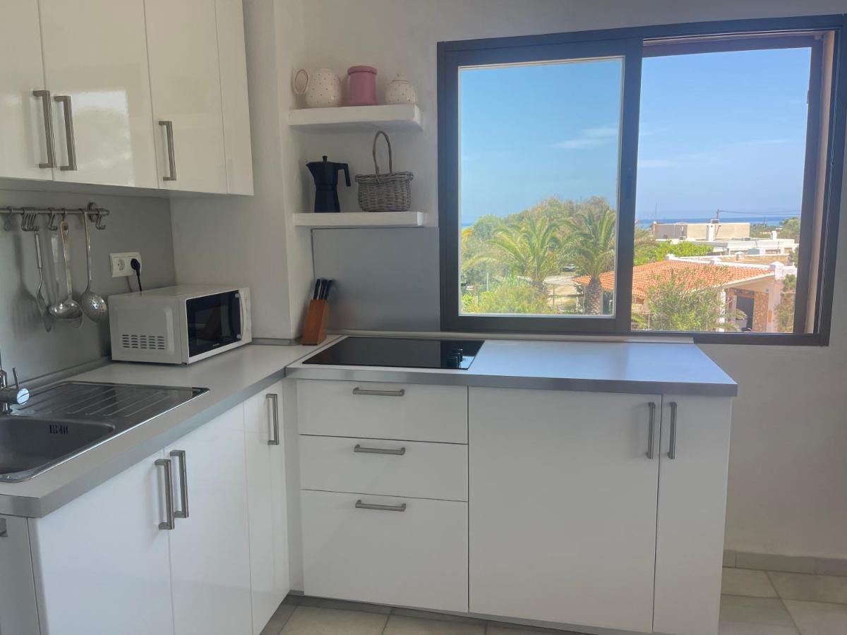 Bella Lilia Apartment Es Pujols Luaran gambar